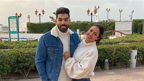 احترامًا لنجلها، رنا سماحة تحذف منشورًا يهاجم طليقها الملحن سامر أبو طالب