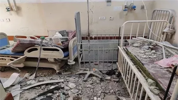 مدير مستشفى شهداء الاقصى: الاحتلال يستهدف مولدات الكهرباء ويمنع إدخال قطع الغيار