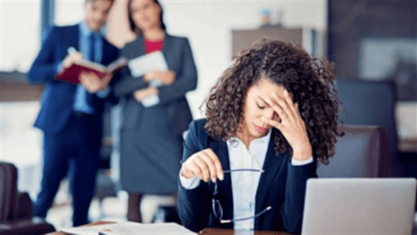أبرزها النسيان، الصحة تكشف أهم أعراض التوتر الشديد