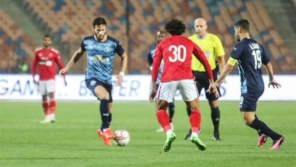 الأهلي يستفسر عن تكلفة استقدام طاقم تحكيم أجنبي لمباراة بيراميدز