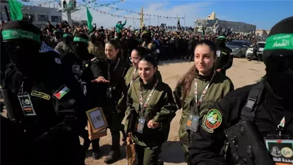 هيئة البث الإسرائيلية: فريق التفاوض عاد من الدوحة والمجلس المصغر يجتمع غدًا