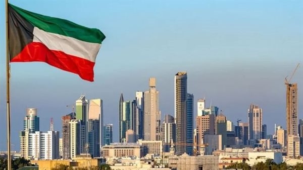 الكويت تسحب الجنسية من متورطين في سرقة 2.5 مليار دولار وتسلمهما للعراق