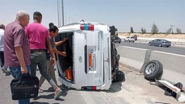 إصابة 14 شخصا إثر انقلاب ميكروباص في الدقهلية