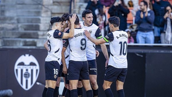 فالنسيا يهزم إشبيلية بهدف في الدوري الإسباني