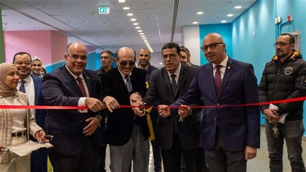هيئة الكتاب تفتتح المعرض الثاني بجامعة زويل