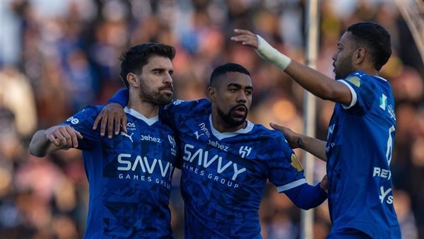 الدوري السعودي، الهلال يتأخر أمام الرياض 0-1 في الشوط الأول