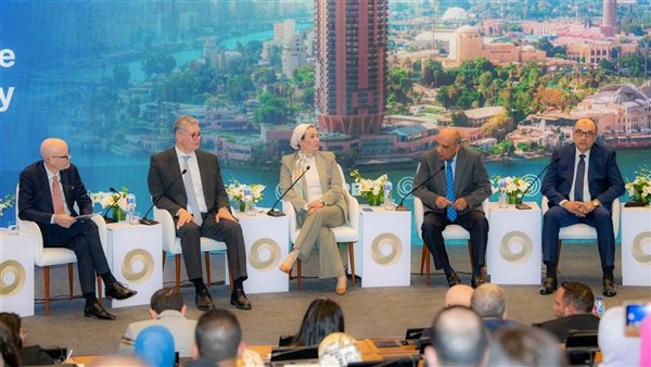 وزيرة البيئة: نسعى لتحقيق التوازن بين التنوع البيولوجي والتوسع في الطاقة المتجددة
