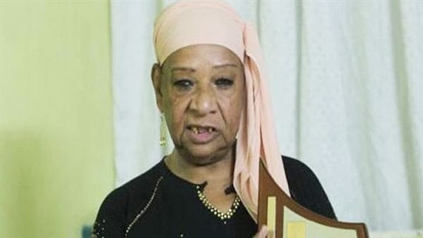 فايزة عبد الجواد.. حكاية أشهر كومبارس في السينما المصرية.. ملامحها حصرتها في أدوار محدودة.. طبيعة علاقتها بالسندريلا بـ"حب في الزنزانة".. ورحلت بعد صراع مع الفقر والمرض في مثل هذا اليوم