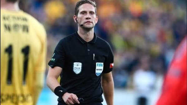 "فال سيئ"، من هو النرويجي إسبن إسكاس حكم مباراة الأهلي والزمالك؟