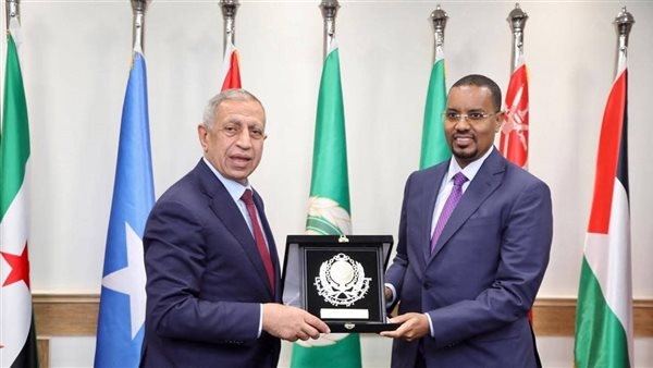 وزير العدل الصومالي يشيد بإنجازات الأكاديمية العربية للعلوم والتكنولوجيا عربيا ودوليا