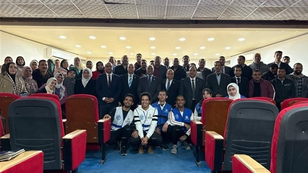 الوطنية للانتخابات تنظم ندوة تثقيفية بنادي الفيوم لتعزيز الوعي الانتخابي
