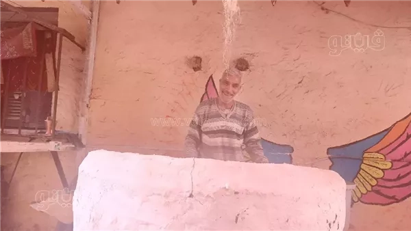 أبو صالح ملك الكنافة البلدي في الزقازيق: العجينة الحلوة سرالصنعة (فيديو وصور)