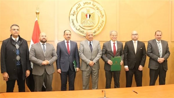 تعاون بين الكهرباء والأوقاف لترشيد الاستهلاك بالمساجد وتركيب عدادات مسبقة الدفع