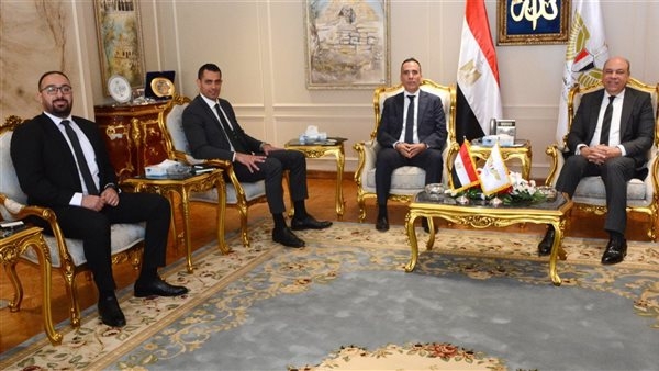 وزير الطيران يبحث مع وفد شركة "سيتا" العالمية التعاون المشترك