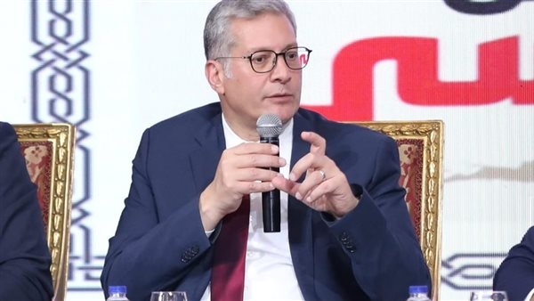 نائب رئيس هيئة البترول الأسبق يكشف حجم الانتاج الحقيقي لحقل الفيوم 5 والكينج 2