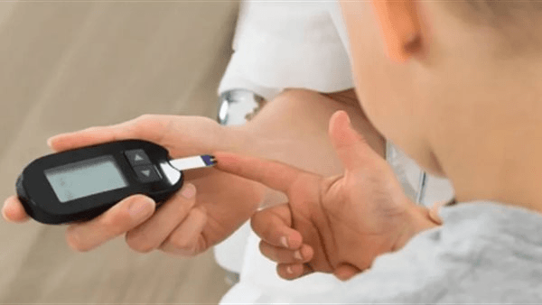أسباب الإصابة بمرض السكر عند الأطفال