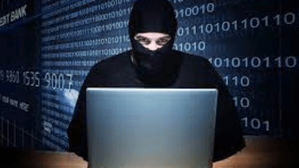 حقيقة اختراق طالب مصري لـ تويتر.. خبير فرنسي يتهمه بشن هجوم إلكتروني.. وأيلون ماسك يعترف بأكبر قرصنه في تاريخ المنصة