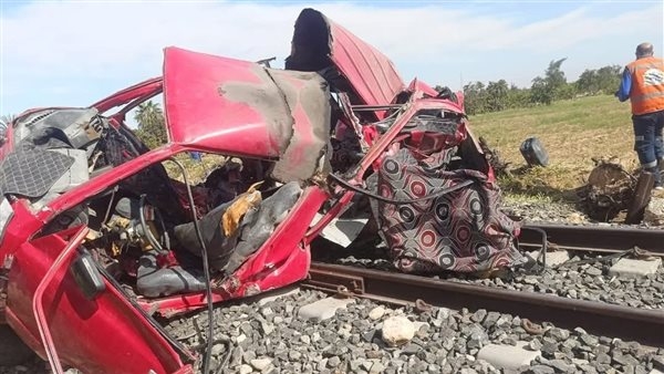 وزير الأوقاف ومفتي الجمهورية ينعيان ضحايا حادث قطار الإسماعيلية