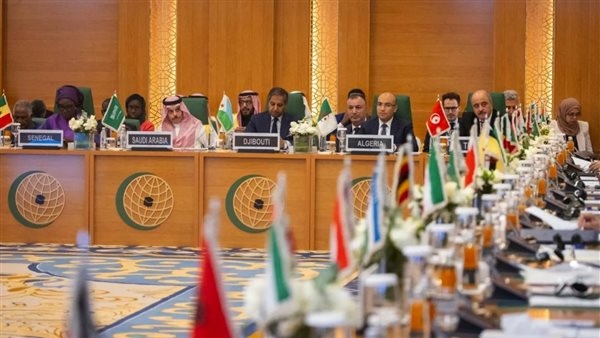 اللجنة العربية الإسلامية.. هل تصلح ما أفسدته الحرب فى غزة؟.. شرح خطة إعادة إعمار القطاع والتنسيق بين الدول أبرز مهامها.. والتصدى لمقترح ترامب أهم الأهداف