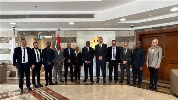 وفد من تنزانيا يزور البنك المركزي للتعرف على تجربته في الأمن السيبراني