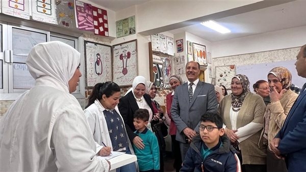 محافظ الإسكندرية يتابع فعاليات مبادرة "عيون أطفالنا مستقبلنا" لتصحيح الإبصار لطلاب المرحلة الابتدائية