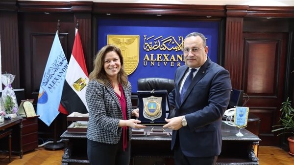 رئيس جامعة الإسكندرية يستقبل وفد السفارة الأمريكية بالقاهرة لمناقشة سبل التعاون الأكاديمي بين الجانبين