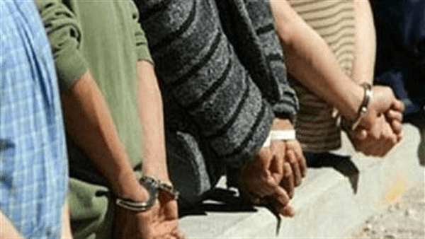القبض على المتهمين باقتحام منزل سيدة مسنة في العمرانية