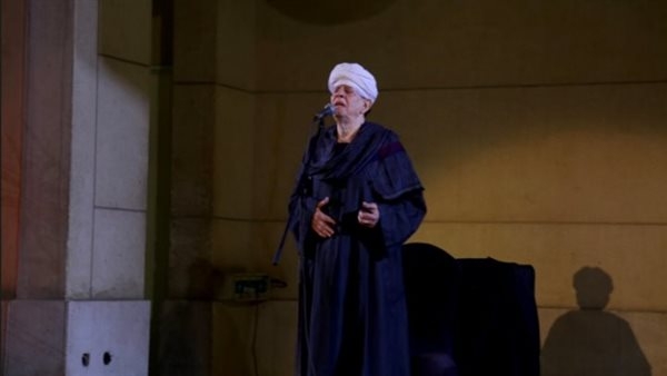 إقبال جماهيري كبير، الشيخ ياسين التهامي يبدع بأنشودة أنا المحب بالأوبرا (صور)