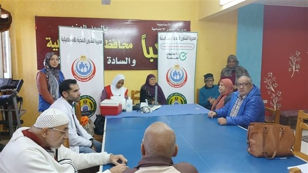 الكشف الطبي على نزلاء قصر ضيافة كبار السن بالإسماعيلية(صور)