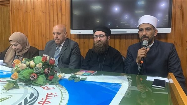 جامعة القناة تنظم ندوة حول مكانة المرأة في الأديان السماوية (صور)