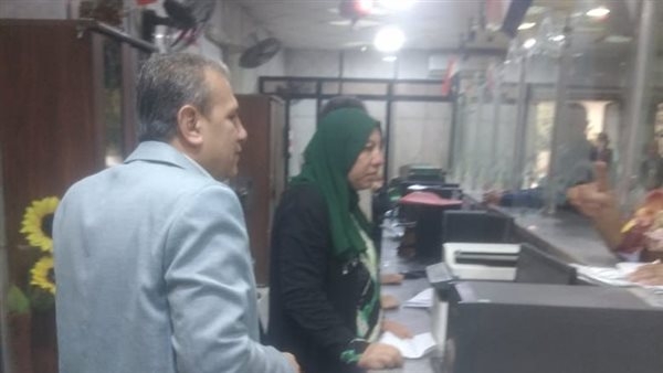 رئيس مدينة الزقازيق يتفقد المركزالتكنولوجي لمتابعة الأعمال بملف التصالح