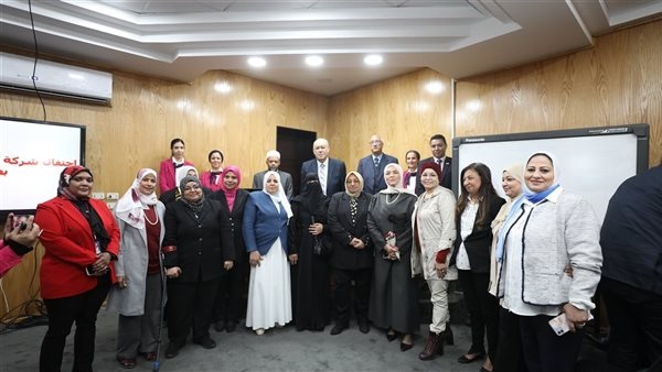 شركة ميناء القاهرة الجوى تحتفل بعيد الأم وتكرم 13 سيدة من الأمهات المثاليات