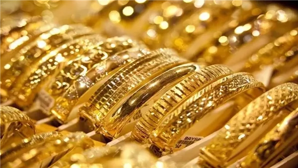 خبير اقتصادي يكشف توقعاته لأسعار الذهب بعد عيد الفطر