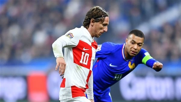 منتخب فرنسا يتعادل مع كرواتيا سلبيا في الشوط الأول