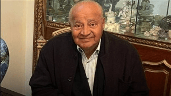 القصة الكاملة لإصابة علي المصيلحي بسرطان الرئة.. أول ظهور لوزير التموين يثير الجدل.. آلامه بدأت بالصداع وانتهت بصدمة المرض.. والنشطاء: ملامحه متغيرة ربنا يشفيه