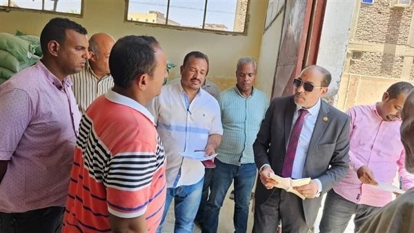 ضبط 4400 عبوة غذائية غير صالحة في حملة تموينية بالشرقية