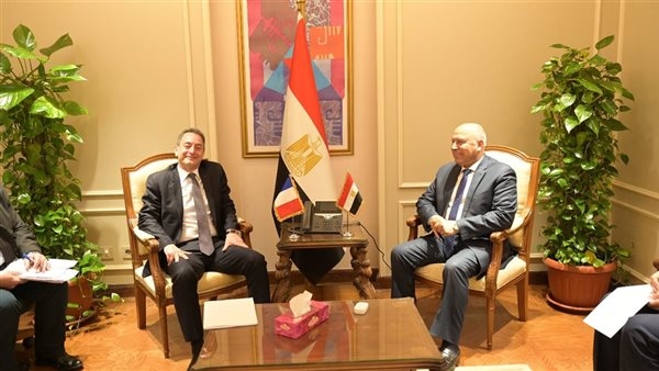 وزير النقل والسفير الفرنسي يناقشان تفاصيل مشروع الستوم