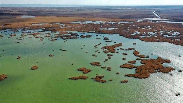 ظهور جزر جديدة بسبب انخفاض منسوب بحر قزوين