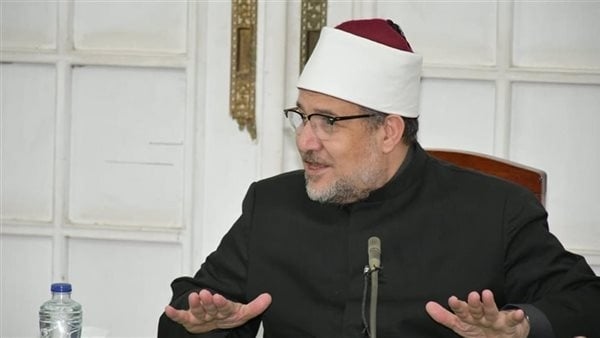 وزير الأوقاف السابق يهاجم المتاجرين بالشعارات الزائفة، ويستنكر العدوان الإسرائيلي على سوريا