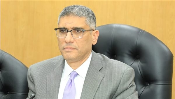 محافظ الجيزة يعتمد حركة تغييرات موسعة لرؤساء الوحدات المحلية القروية