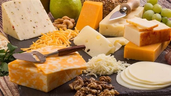 الرومي تتراجع 4 جنيهات، أسعار الجبن اليوم في الأسواق