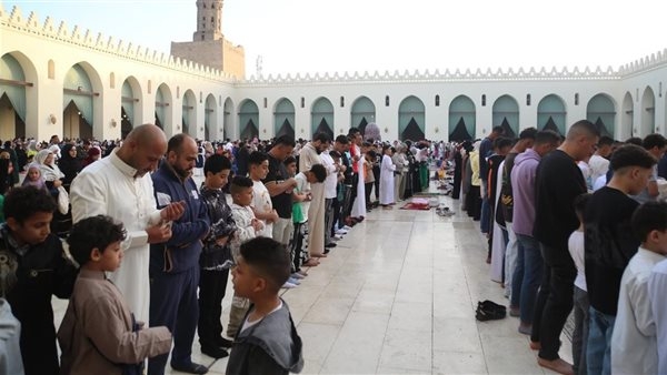أجواء فرحة، صلاة العيد الفطر في الحاكم بأمر الله "حاجة ثانية" (صور)