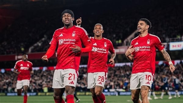 الدوري الإنجليزي، نوتنجهام فورست يتقدم على وست هام بهدف في الشوط الأول