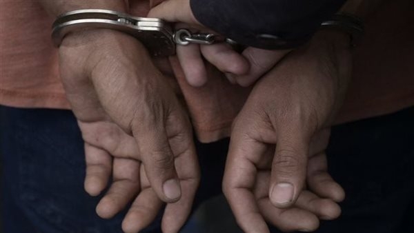 تسللا ليلًا، تجديد حبس المتهمين بسرقة مشغولات ذهبية من شقة بأبو النمرس
