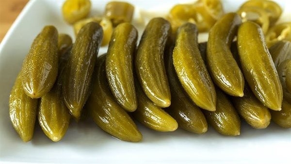 طريقة عمل الخيار المخلل في خطوات بسيطة