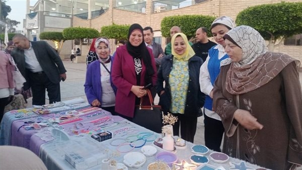 محافظ الدقهلية يتابع فعاليات معرض المنتجات اليدوية والحرفية «هي والمستقبل»