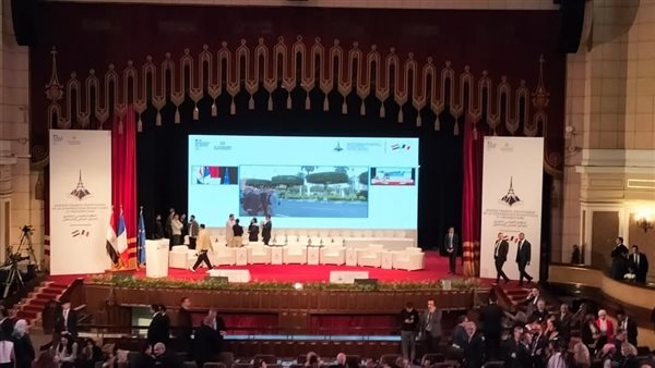 استعدادات مكثفة في جامعة القاهرة لاستقبال الرئيس الفرنسي