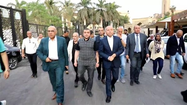 إبراهيم صابر يتفقد أعمال تطوير القاهرة التاريخية