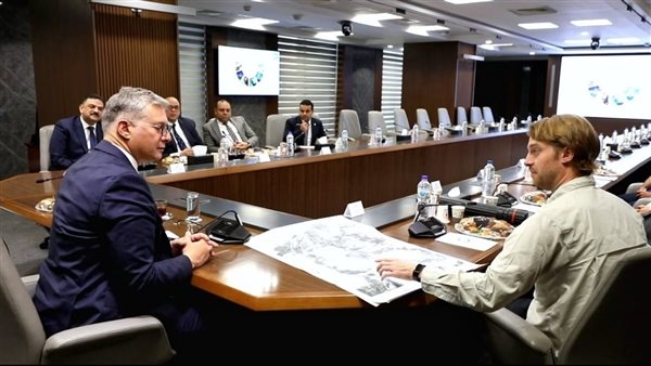 وزير البترول يبحث مع وفد شركة باريك جولد سبل التعاون المشترك