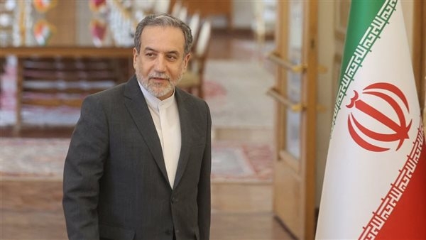 بعد توقف مؤقت للتشاور، استئناف الاجتماع الإيراني الأوروبي فى جنيف